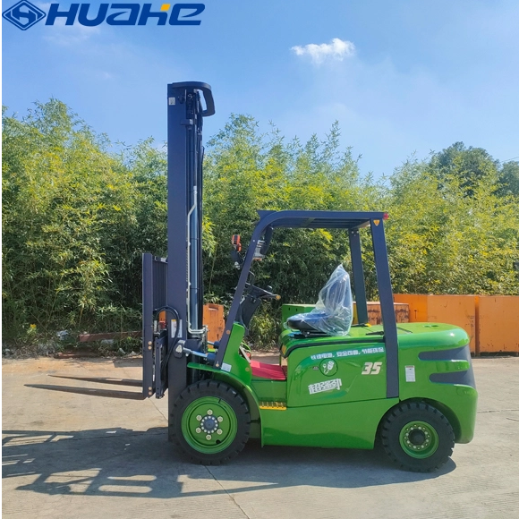 Découvrez d’autres usages des chariots élévateurs : des échelles de chantier déplaçables à tout moment, de nouveaux rôles surprenants !