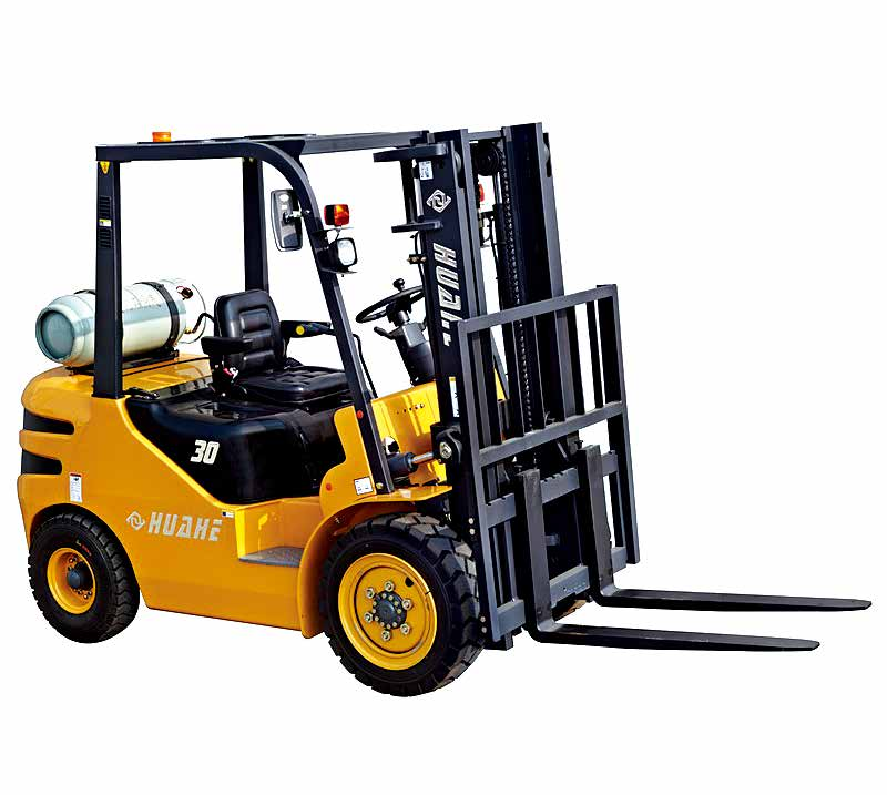 Fournir la productivité: élévateur à l'essence pour les opérations de transport de l'industrie rationalisée